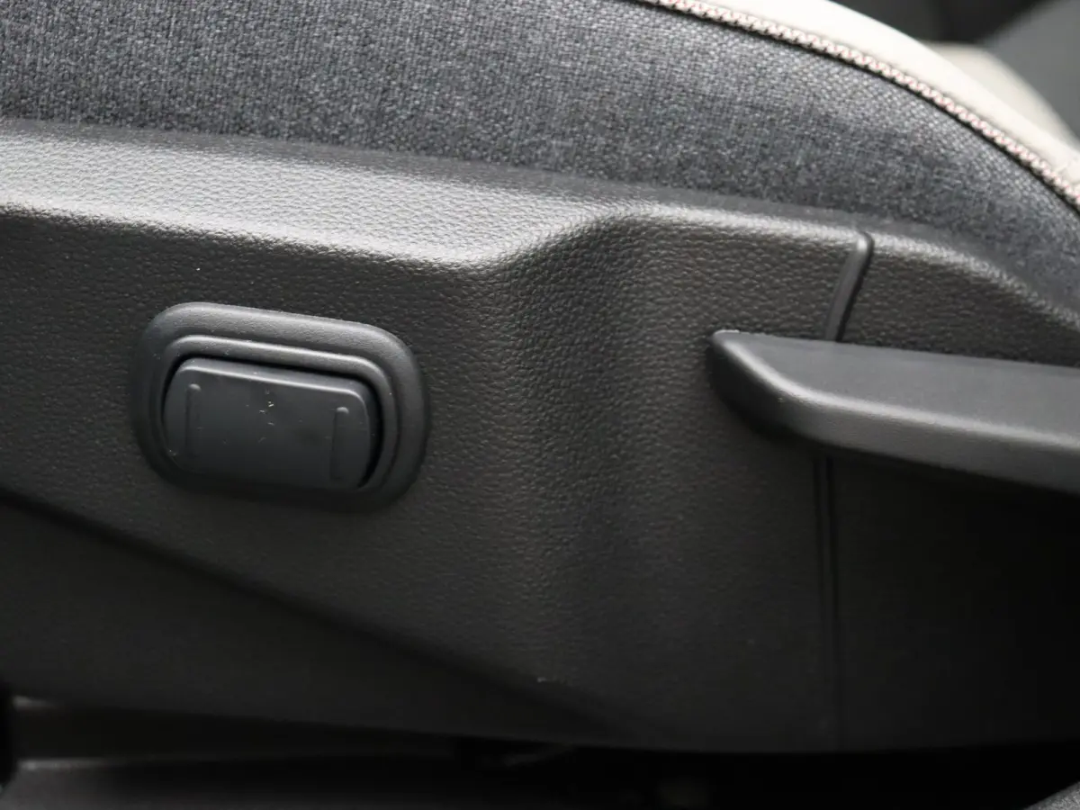 EVOLVE 52 kWh Apple Carplay/Android Auto | Climate