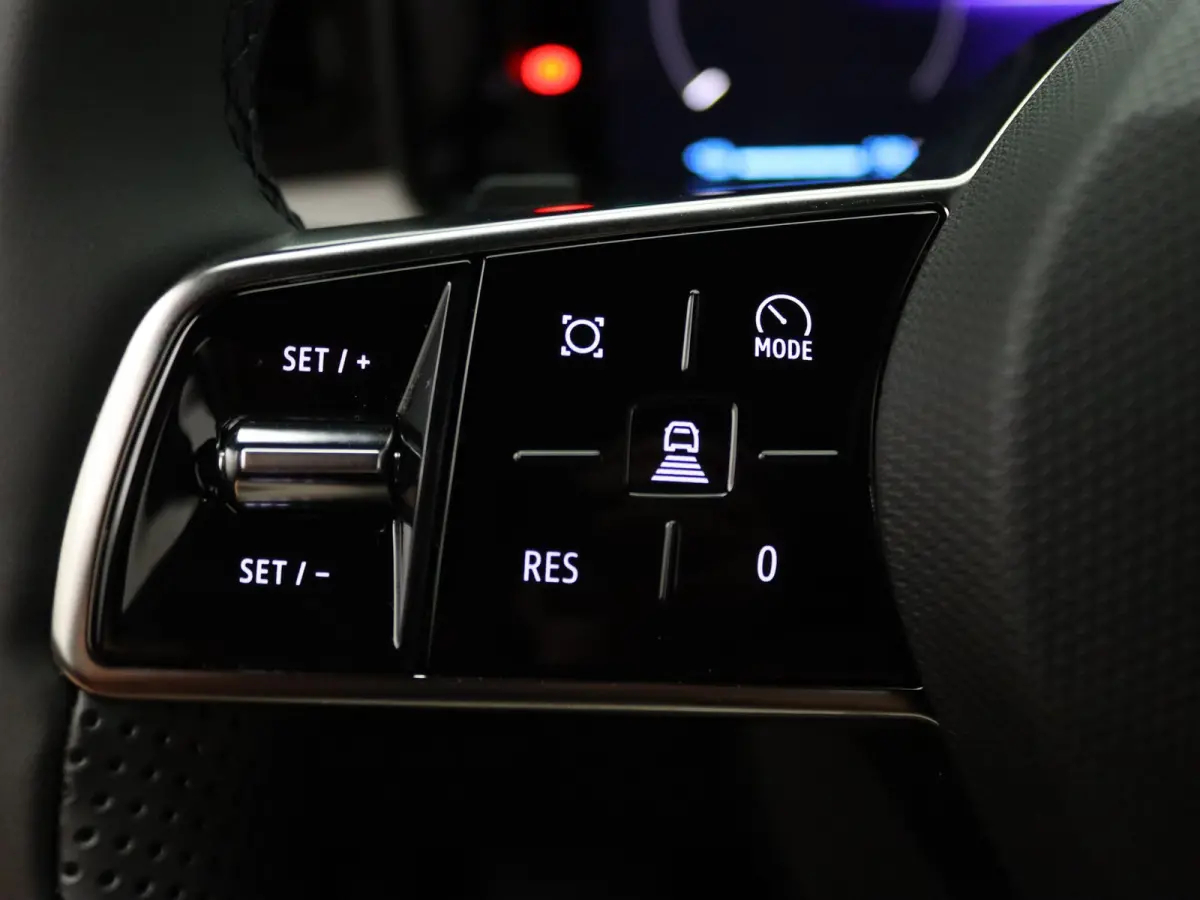 EVOLVE 52 kWh Apple Carplay/Android Auto | Climate