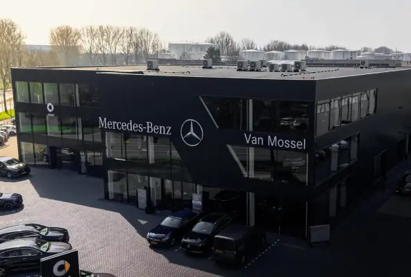 400 4MATIC Launch Edition 94 kWh / Hyperscreen / Winterpakket / Memory-Stoelen / Burmester /