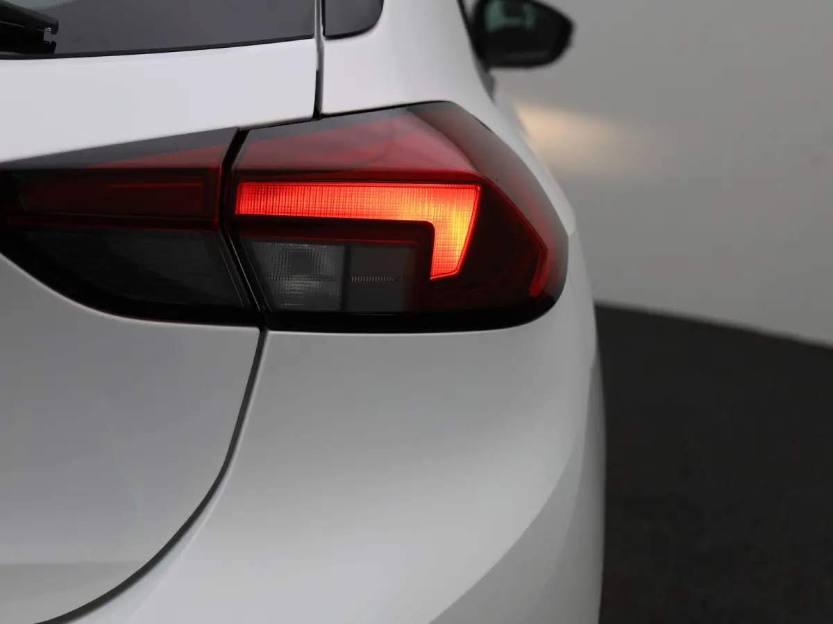 1.2 Edition | Apple Carplay / Android Auto | Cruise Control | Lichtmetalen Velgen | Multifunctioneel Stuurwiel |