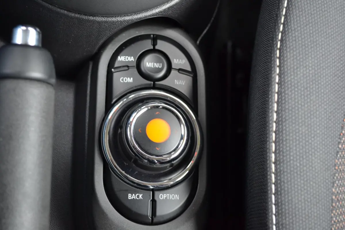 1.5 One Pepper Navi/cruise/climate control