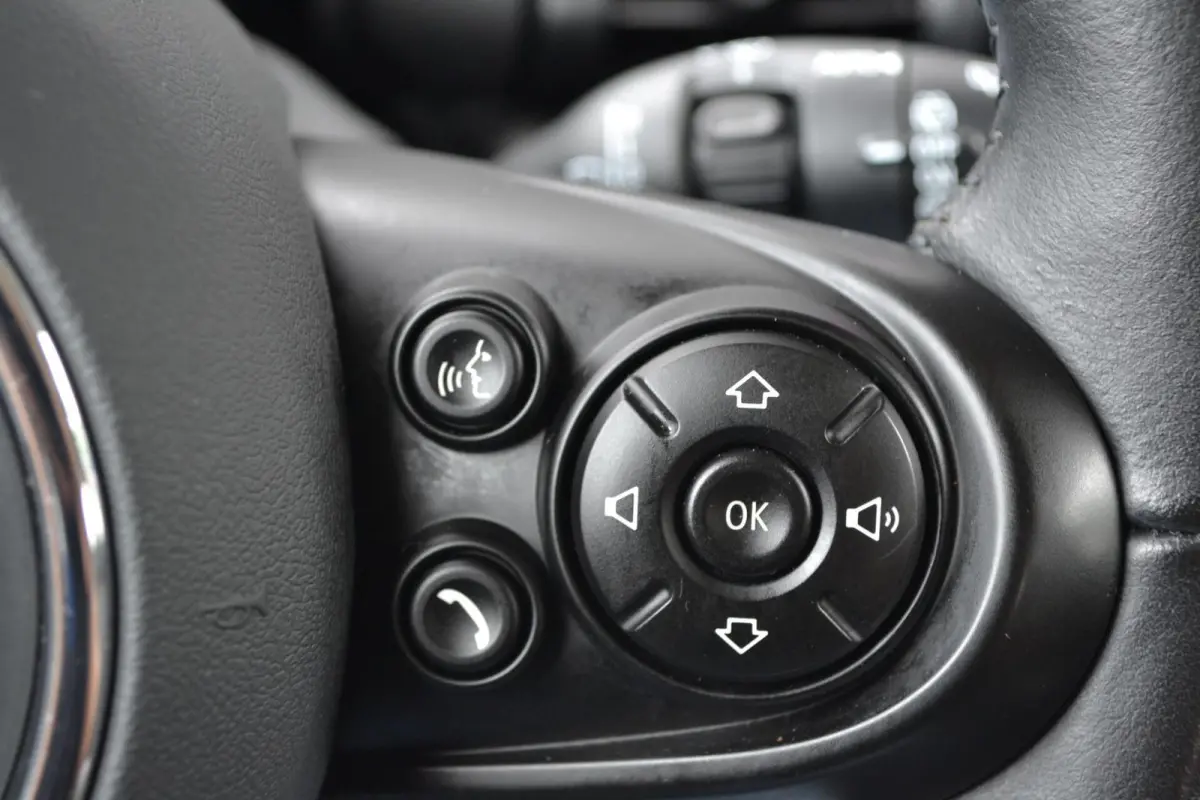 1.5 One Pepper Navi/cruise/climate control