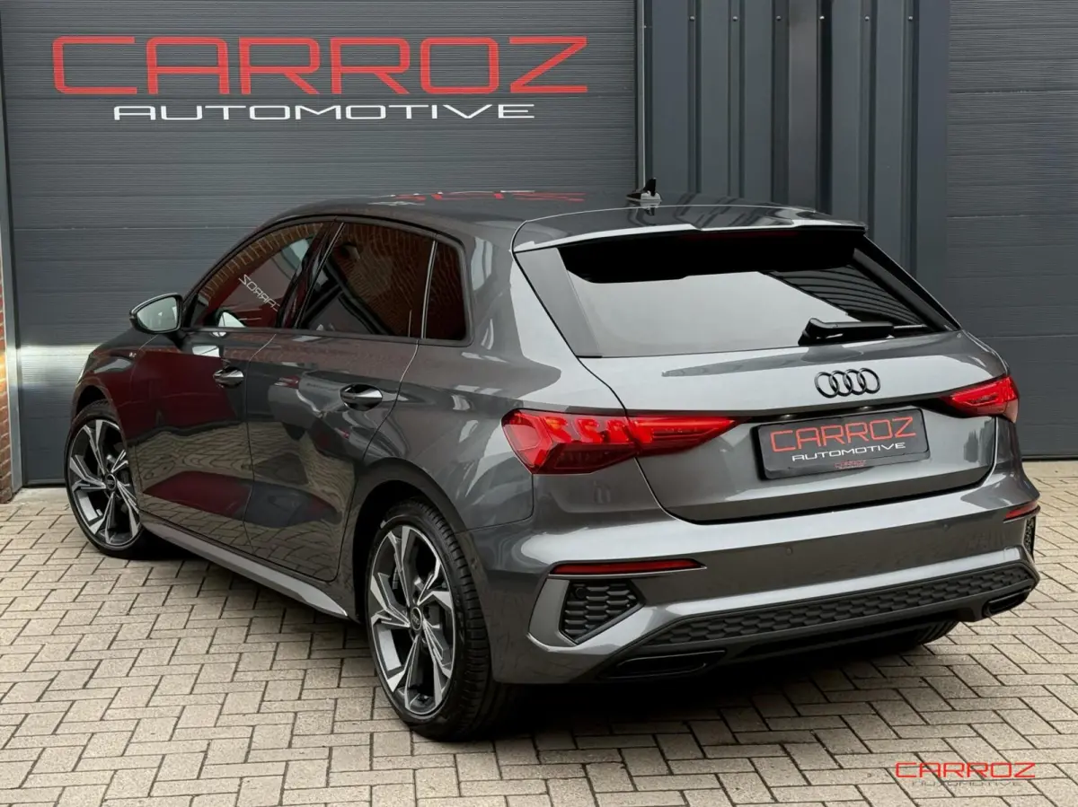 35 TFSI 3x S Line CarPlay Navi ACC Ambiance LED
