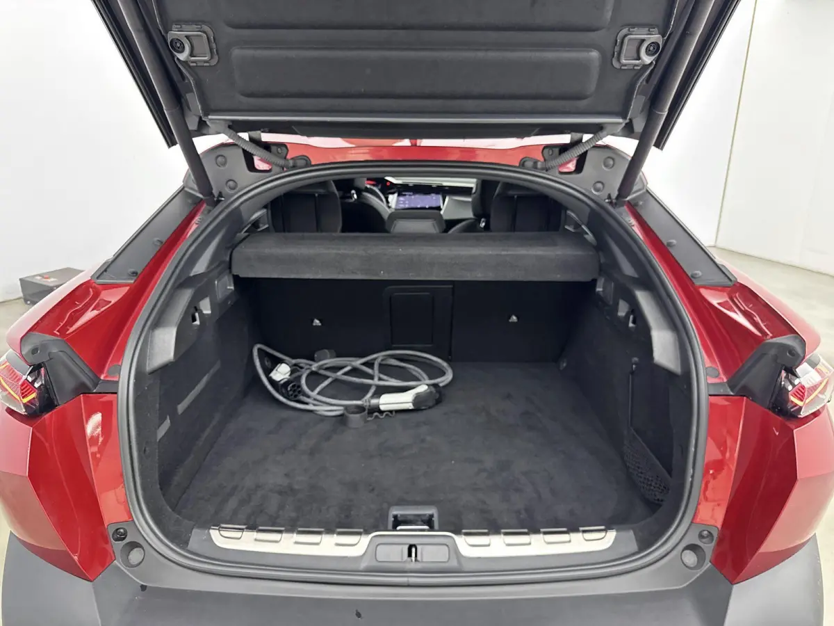 225pk Automaat HYbrid GT First Edition | Schuifdak | Adaptieve Cruise Control | Elektrische Achterklep | Alcantara Bekleding