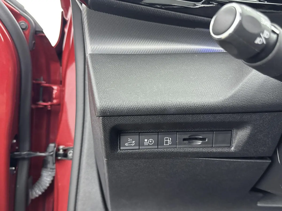 225pk Automaat HYbrid GT First Edition | Schuifdak | Adaptieve Cruise Control | Elektrische Achterklep | Alcantara Bekleding