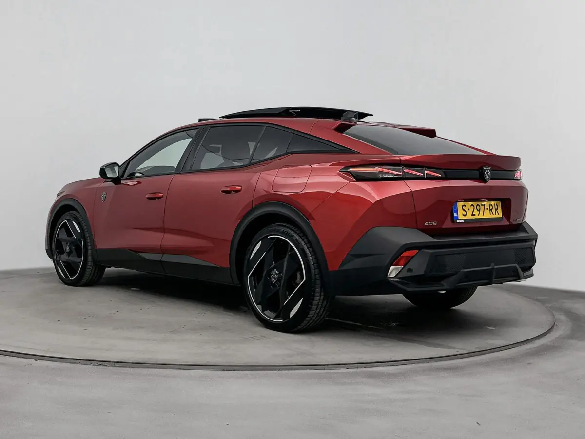 225pk Automaat HYbrid GT First Edition | Schuifdak | Adaptieve Cruise Control | Elektrische Achterklep | Alcantara Bekleding