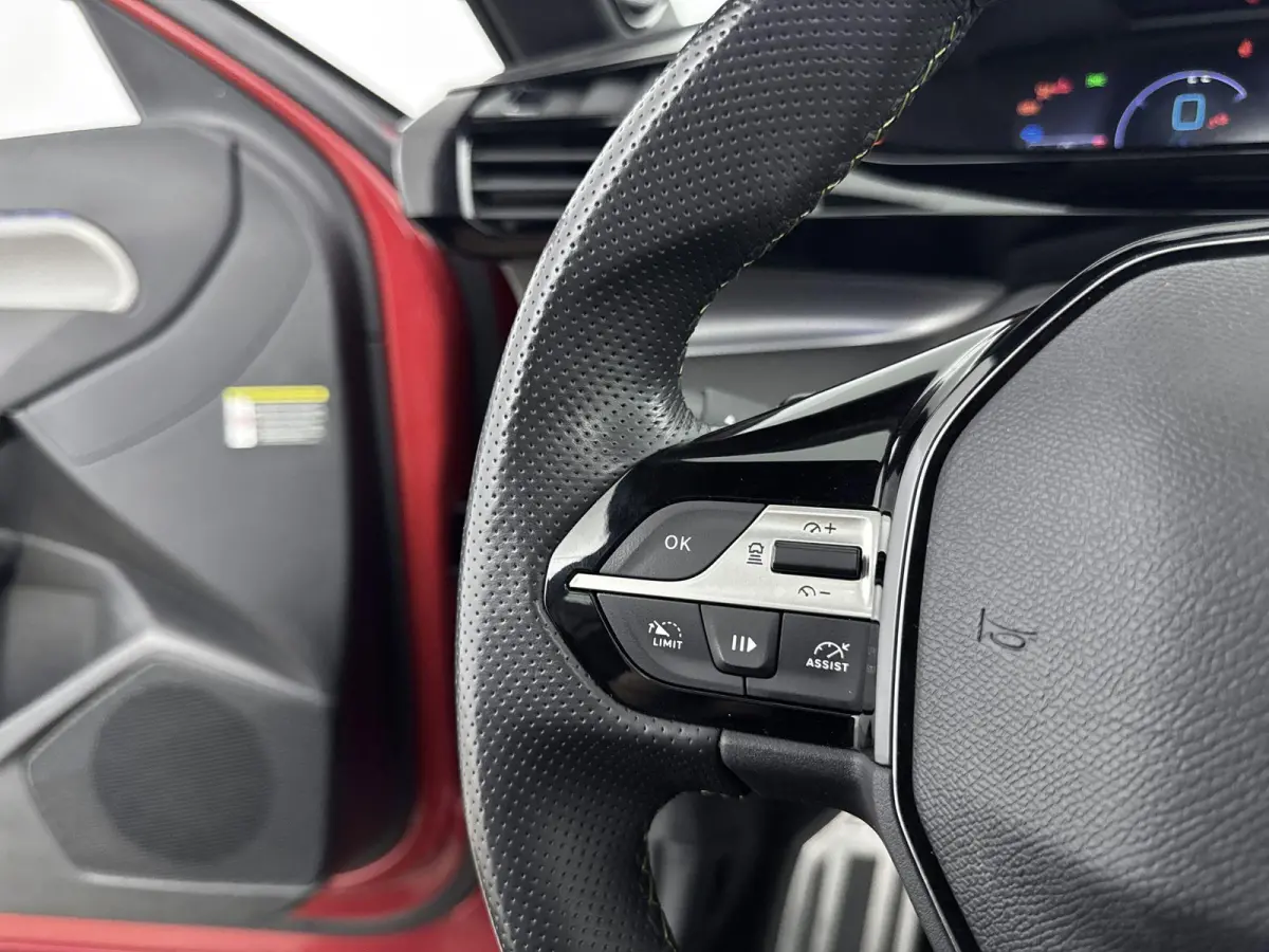 225pk Automaat HYbrid GT First Edition | Schuifdak | Adaptieve Cruise Control | Elektrische Achterklep | Alcantara Bekleding