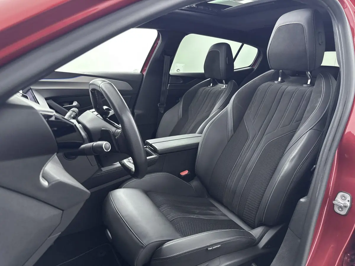 225pk Automaat HYbrid GT First Edition | Schuifdak | Adaptieve Cruise Control | Elektrische Achterklep | Alcantara Bekleding