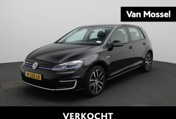 E-DITION 136 PK| Origineel Nederlands | Navigatie | Parkeersensoren | Digitale Cockpit | Adaptieve Cruise Control | 17 Inch Velgen