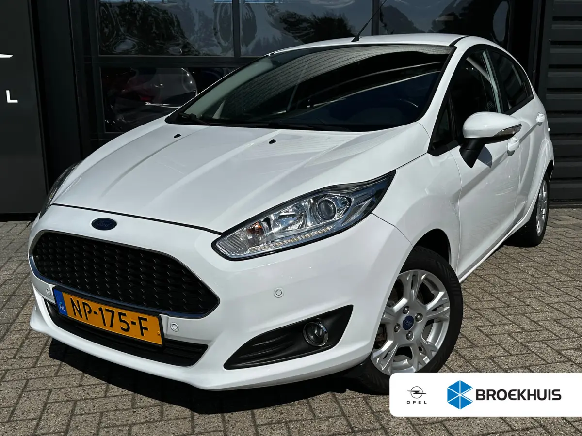 1.0 Style Ultimate | PARKEERSENSOREN V+A| NAVIGATIE| AIRCO| CRUISE CONTROL| MISTLAMPEN VOOR| 15"LM-VELGEN|