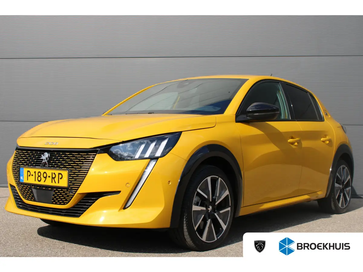EV GT Pack 50 kWh | Fase 3 laden | Stoelverwarming | Navigatie | Camera | Full LED | Alcantara | 24.000km |