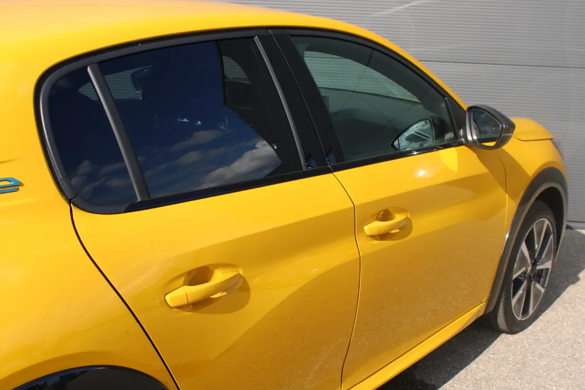 EV GT Pack 50 kWh | Fase 3 laden | Stoelverwarming | Navigatie | Camera | Full LED | Alcantara | 24.000km |