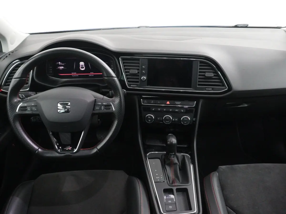 2.0 TSI FR Business Intense | Automaat | Panoramadak | Virtual Cockpit | Sfeerverlichting | Stoelverwarming | Achteruitrijcamera | Parkeersensoren | Cruise Control | Climate Control |