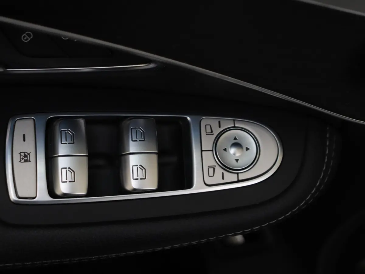 250 4MATIC | Automaat | Panoramadak | Stoelverwarming | 360 Camera | Parkeersensoren |