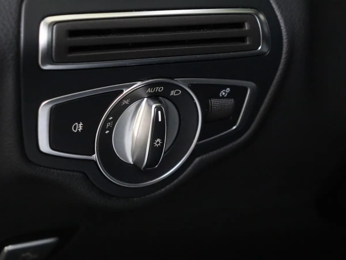 250 4MATIC | Automaat | Panoramadak | Stoelverwarming | 360 Camera | Parkeersensoren |