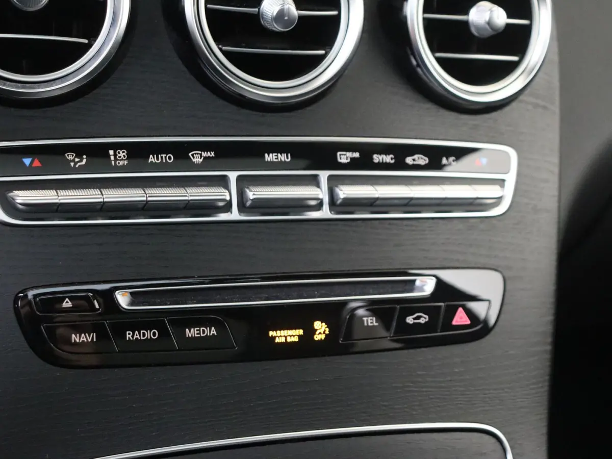 250 4MATIC | Automaat | Panoramadak | Stoelverwarming | 360 Camera | Parkeersensoren |