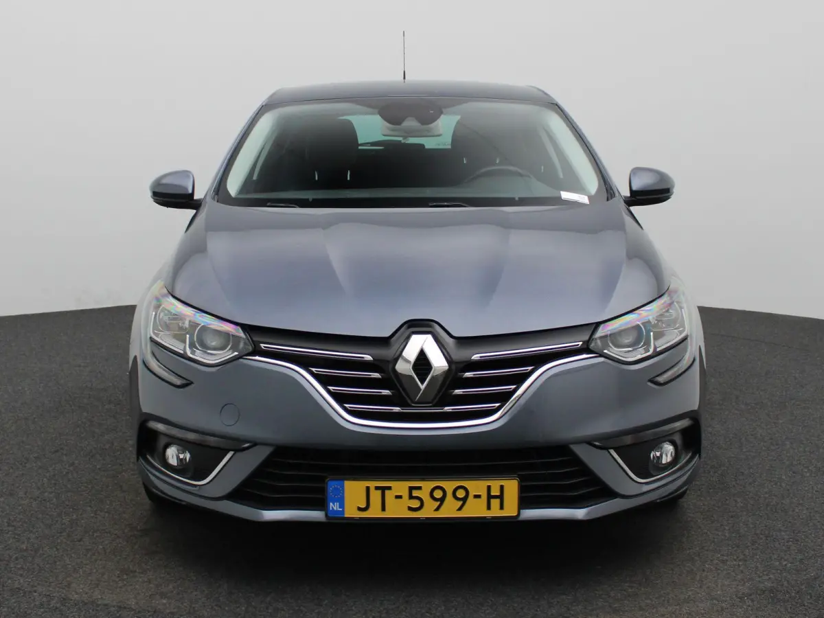 1.2 TCe Bose | DIGITAAL DASHBOARD | CLIMATE CONTROL | KEYLESS |