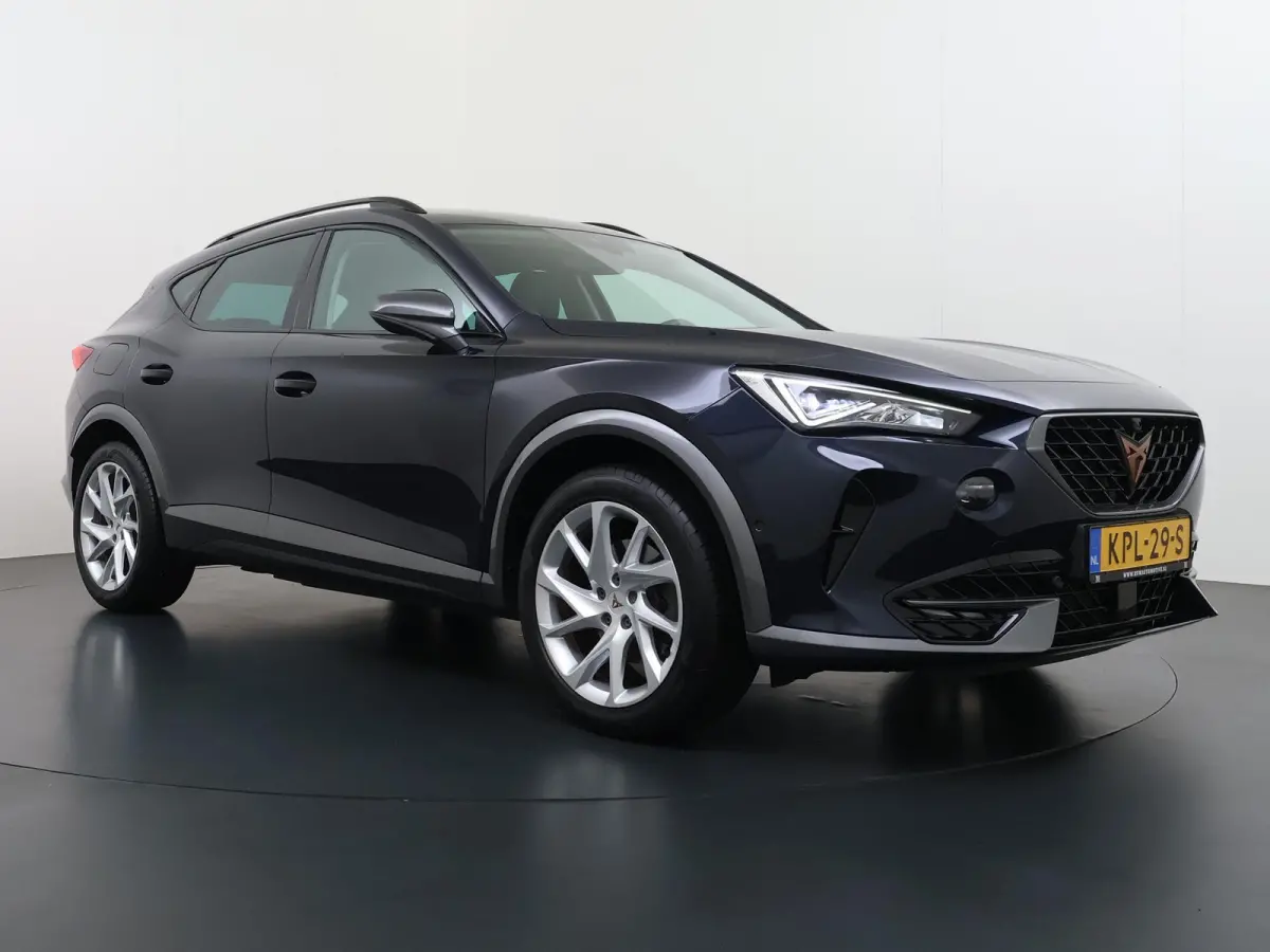 1.4 TSI e-Hybrid VAN: 26.900,- VOOR: 23.877,- UW HERFSTVOORDEEL: 3.023,- 245 PK | PLUG-IN-HYBRIDE | ADAPTIVE CRUISE CONTROL | 360° CAMERA | STOEL- & STUURVERWARMING | DODEHOEK | RIJKLAARPRI