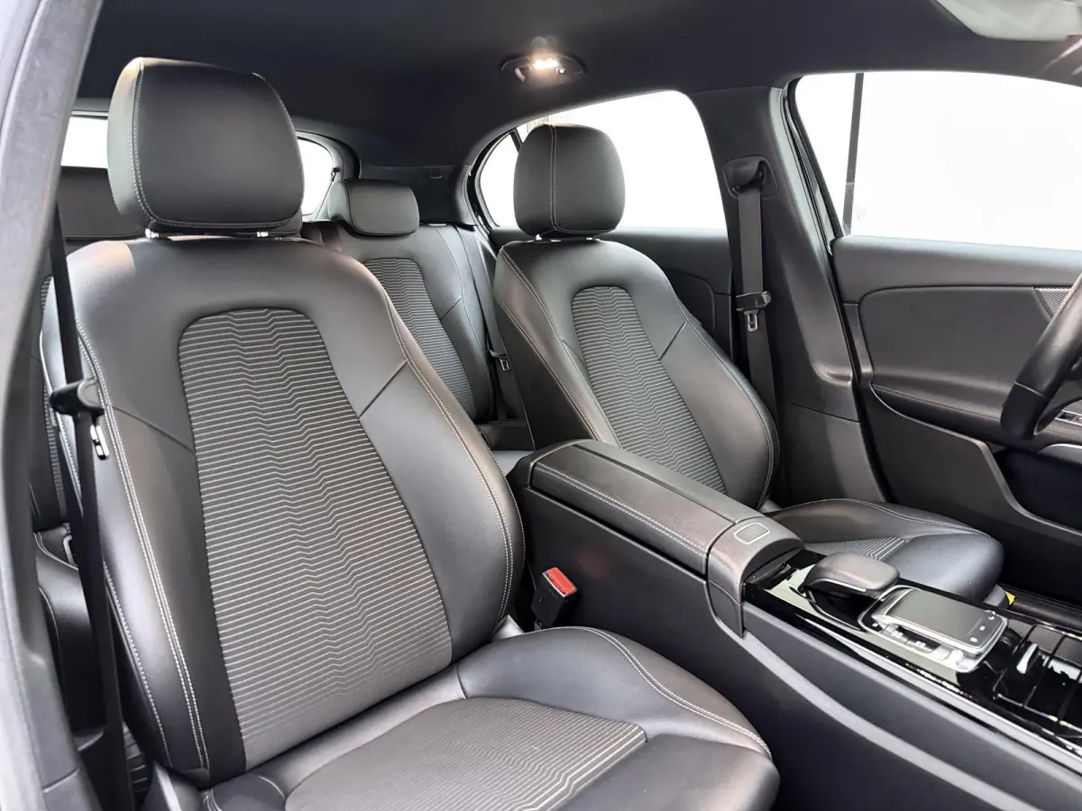 180 Advantage | Automaat | Lichtmetalen Velgen | Cruise Control | WORDT VERWACHT |