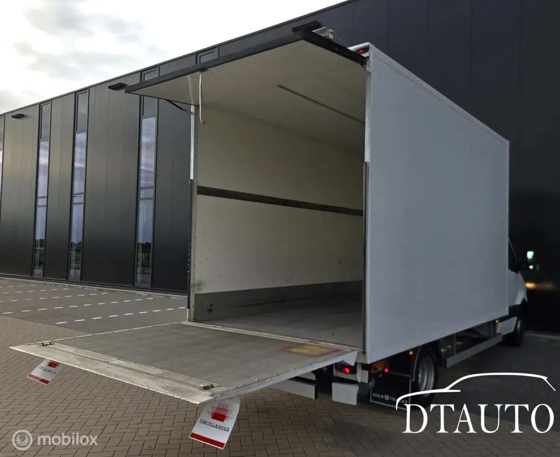 bestel 319 Koelwagen met laadklep <3500Kg