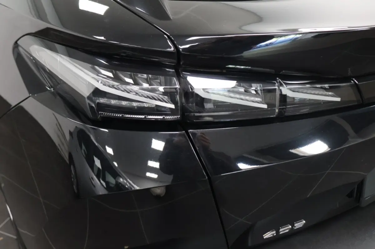 1.6 HYbrid 225 GT