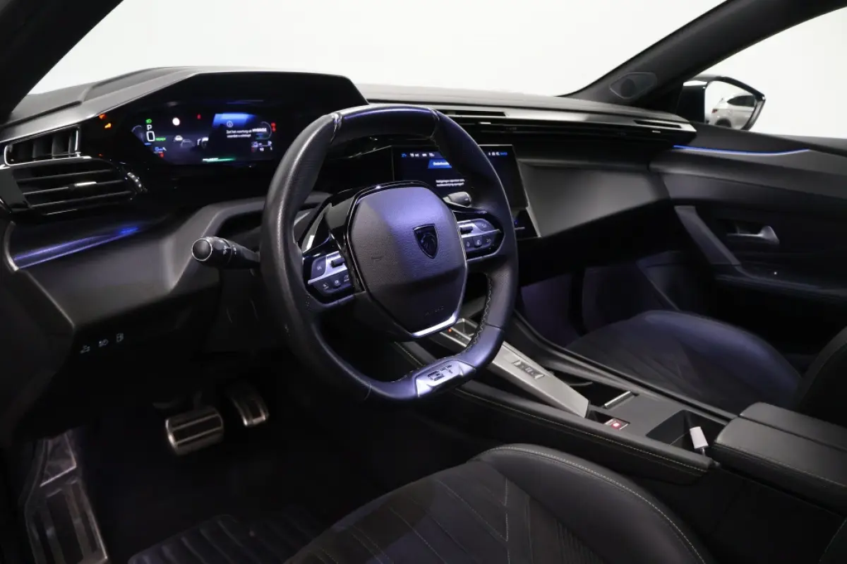 1.6 HYbrid 225 GT