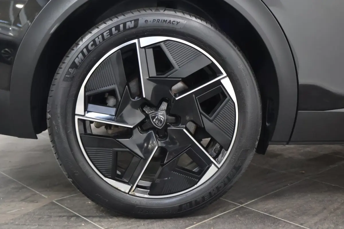 1.6 HYbrid 225 GT