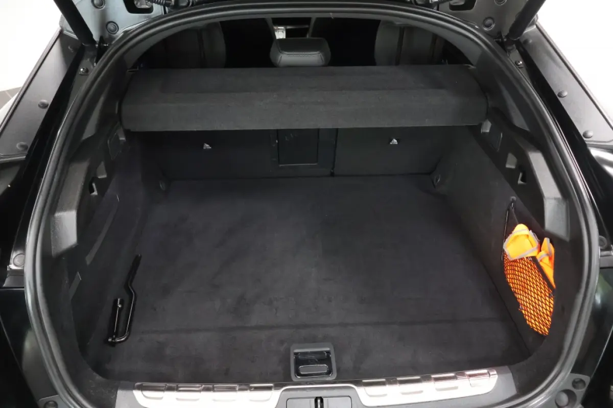 1.6 HYbrid 225 GT