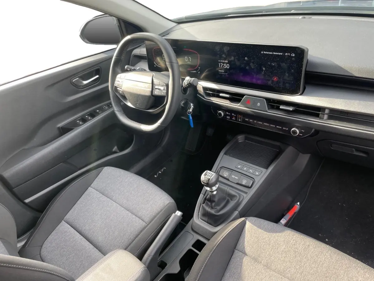 1.0 T-GDi MHEV DynamicPlusLine | Cruise Control | Climate Control | Camera | Navigatie | Stoelverwarming | Stuurverwarming | Privacy Glass |