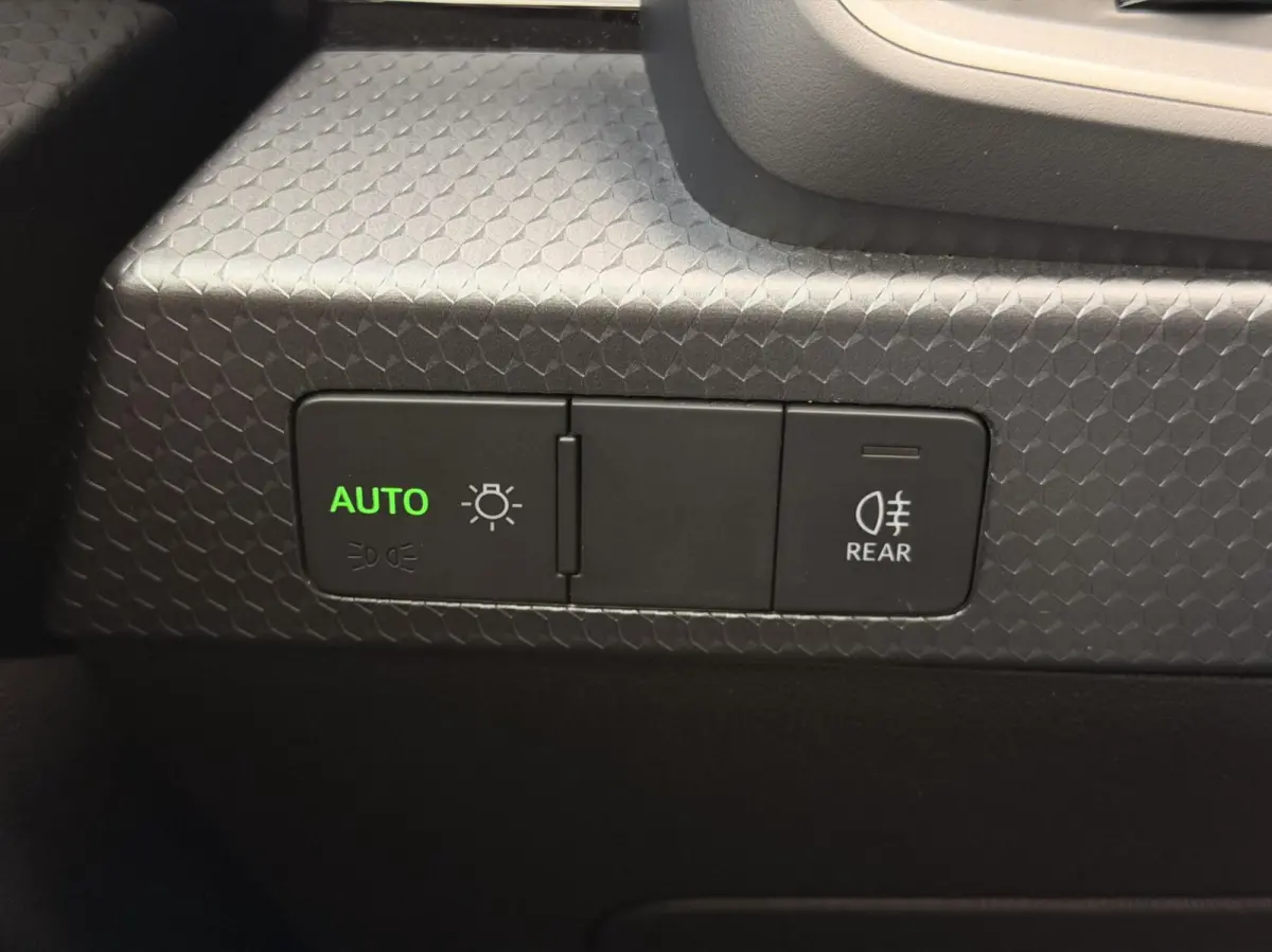 25 TFSI S-Tronic AUT. Pro Line NAV.VIA.CARPLAY/ANDROID | CRUISE | DIGI.DASHB | DAB | LMV | 1'EIG