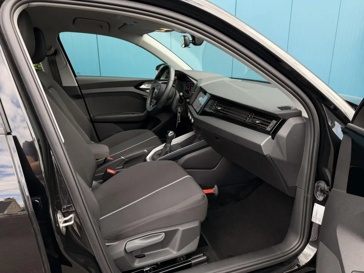 25 TFSI S-Tronic AUT. Pro Line NAV.VIA.CARPLAY/ANDROID | CRUISE | DIGI.DASHB | DAB | LMV | 1'EIG