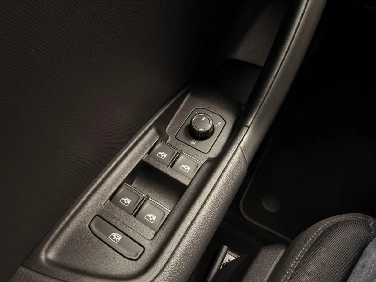 25 TFSI S-Tronic AUT. Pro Line NAV.VIA.CARPLAY/ANDROID | CRUISE | DIGI.DASHB | DAB | LMV | 1'EIG