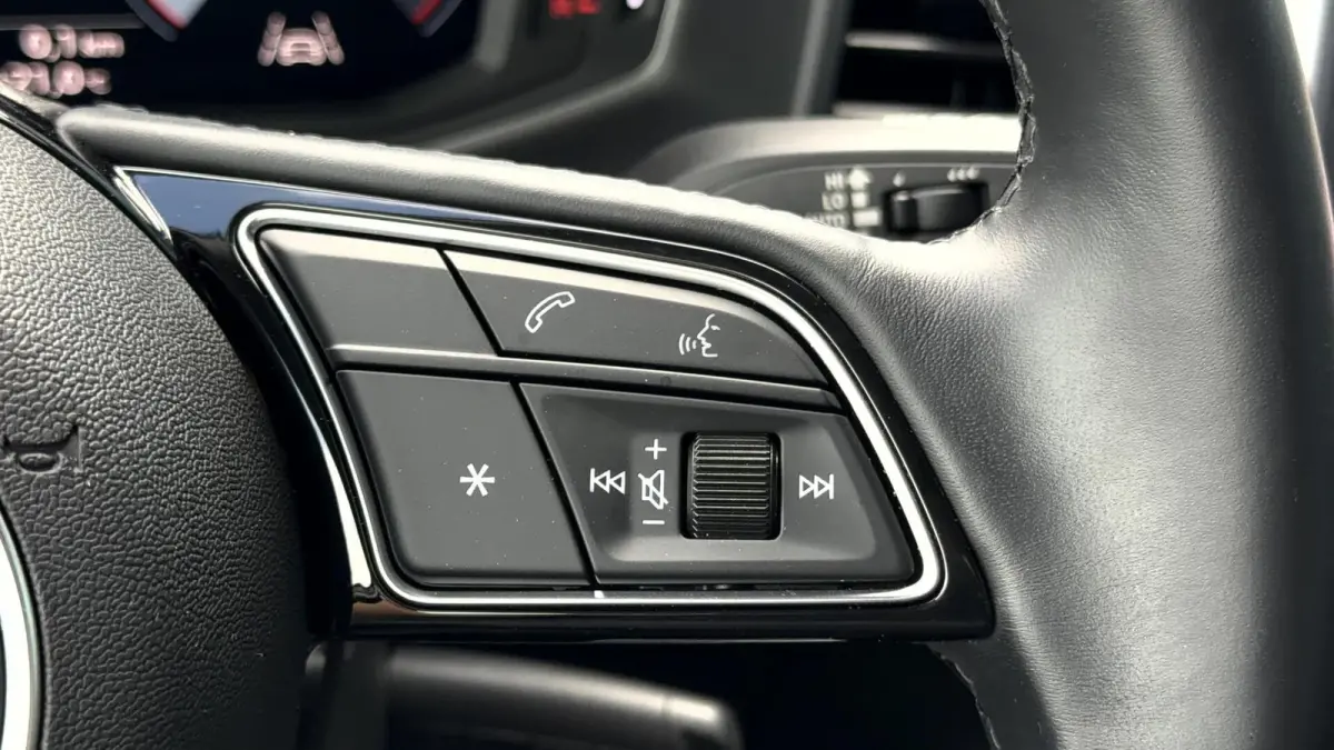25 TFSI S-Tronic AUT. Pro Line NAV.VIA.CARPLAY/ANDROID | CRUISE | DIGI.DASHB | DAB | LMV | 1'EIG