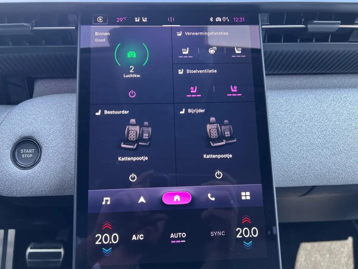 1.6 Plug-In Hybrid 195 Max | Tot 8 jaar garantie 360* camera | Stoel+Stuurverwarming | Stoel ventilatie | Matrix LED | Keyless | Head-up Display | Elektrische achterklep |