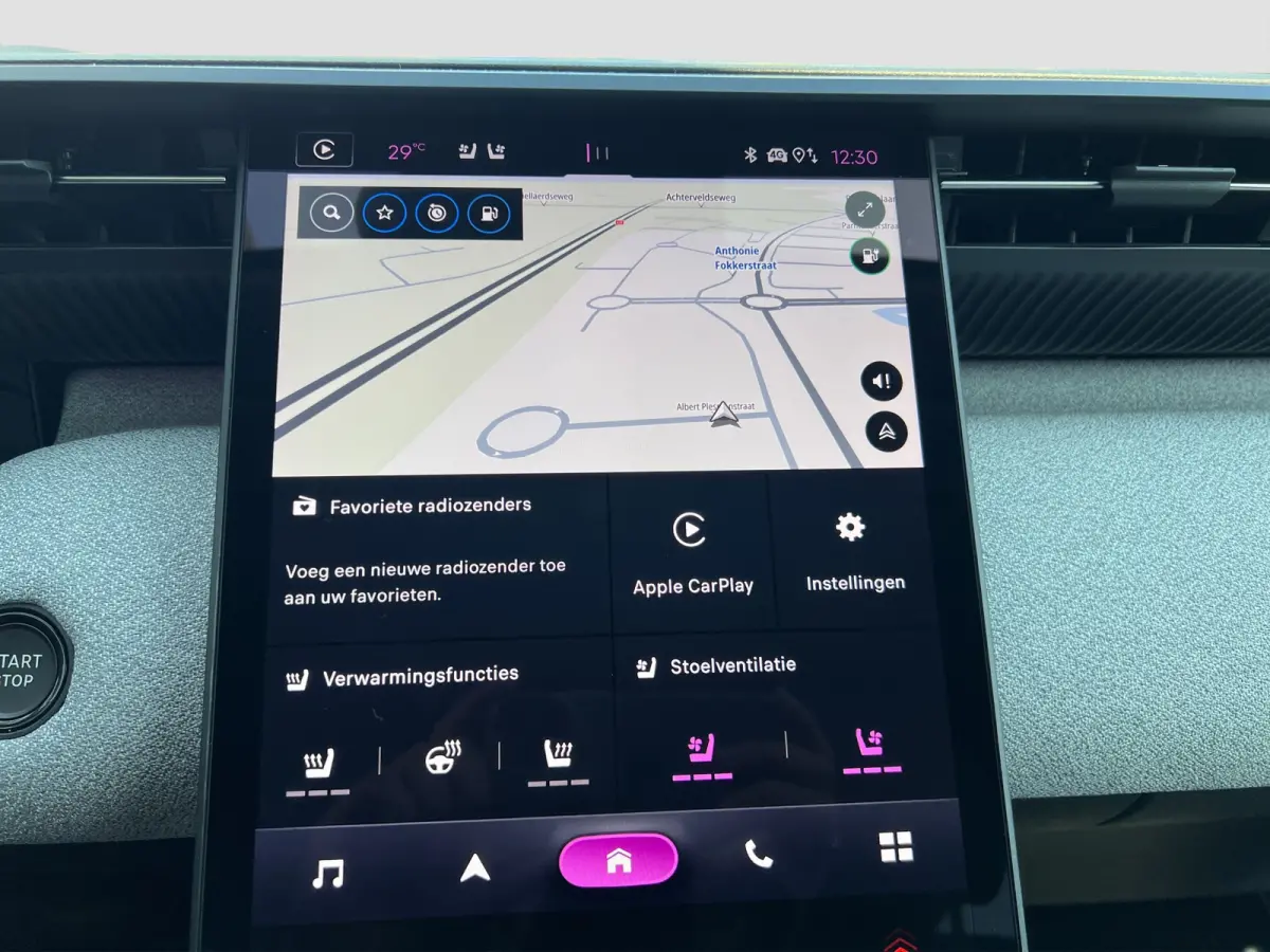 1.6 Plug-In Hybrid 195 Max | Tot 8 jaar garantie 360* camera | Stoel+Stuurverwarming | Stoel ventilatie | Matrix LED | Keyless | Head-up Display | Elektrische achterklep |