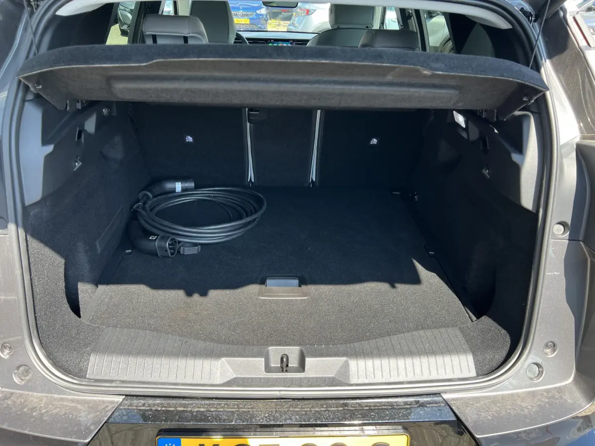 1.6 Plug-In Hybrid 195 Max | Tot 8 jaar garantie 360* camera | Stoel+Stuurverwarming | Stoel ventilatie | Matrix LED | Keyless | Head-up Display | Elektrische achterklep |