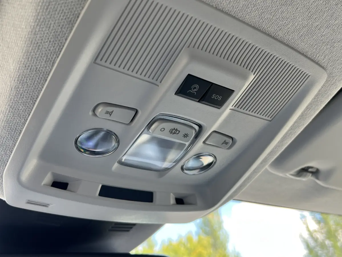 1.6 Plug-In Hybrid 195 Max | Tot 8 jaar garantie 360* camera | Stoel+Stuurverwarming | Stoel ventilatie | Matrix LED | Keyless | Head-up Display | Elektrische achterklep |