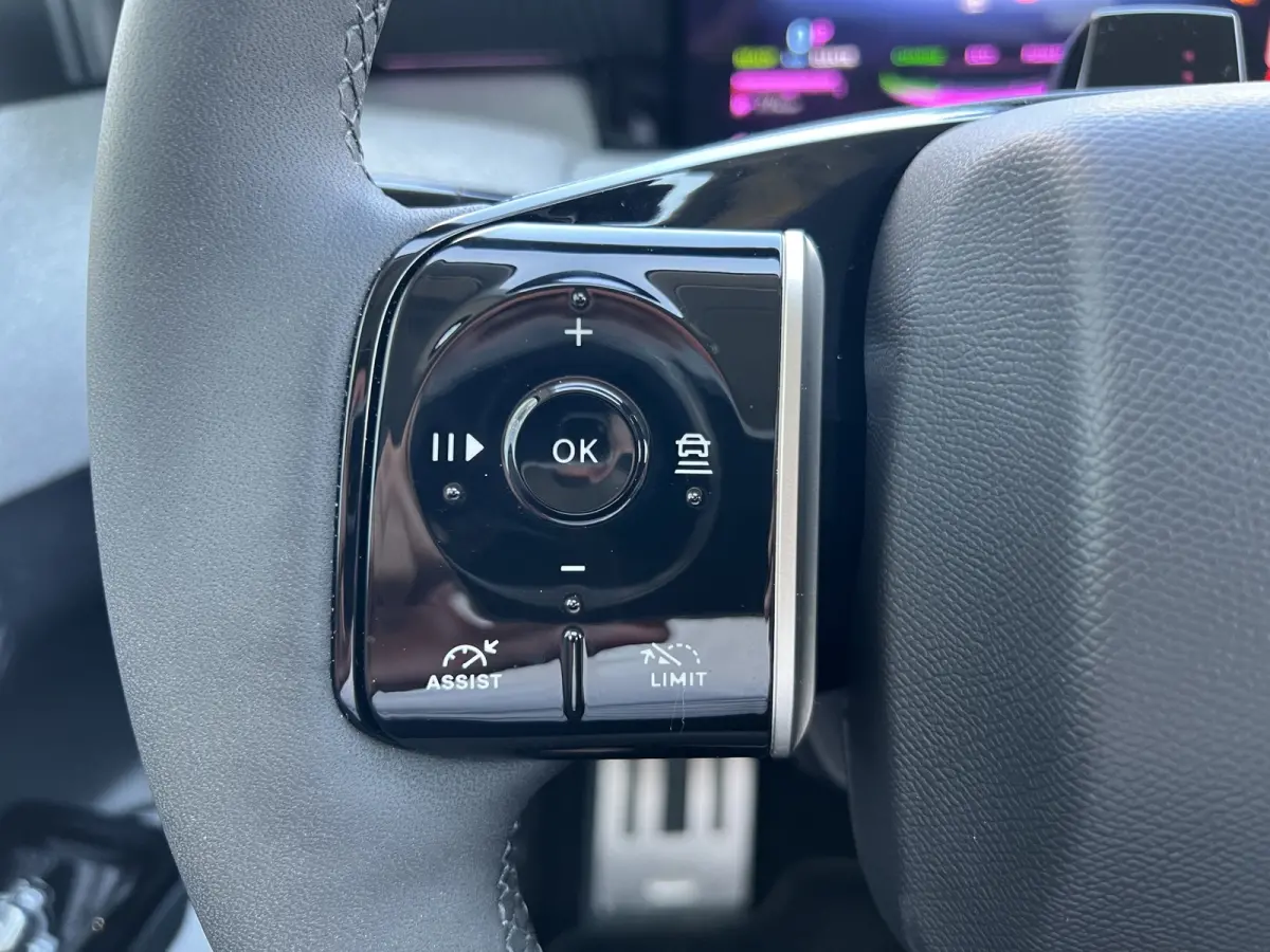 1.6 Plug-In Hybrid 195 Max | Tot 8 jaar garantie 360* camera | Stoel+Stuurverwarming | Stoel ventilatie | Matrix LED | Keyless | Head-up Display | Elektrische achterklep |