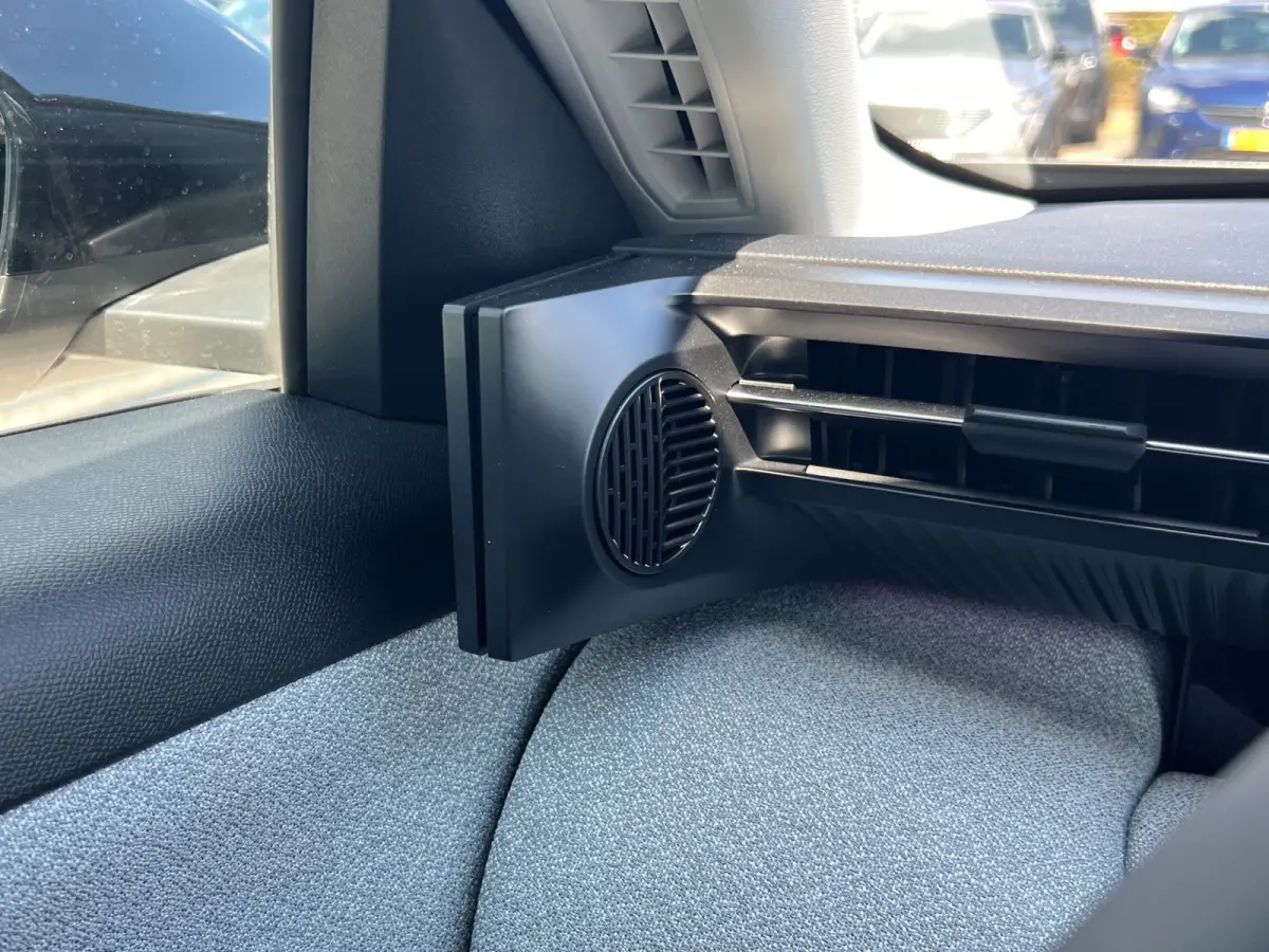 1.6 Plug-In Hybrid 195 Max | Tot 8 jaar garantie 360* camera | Stoel+Stuurverwarming | Stoel ventilatie | Matrix LED | Keyless | Head-up Display | Elektrische achterklep |