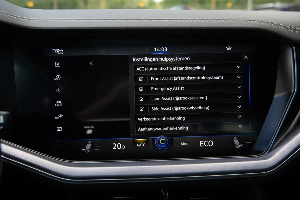 4.0 TDI R-Line 422PK V8 , Panoramadak, Luchtvering, Dynaudio, HUD, Trekhaak