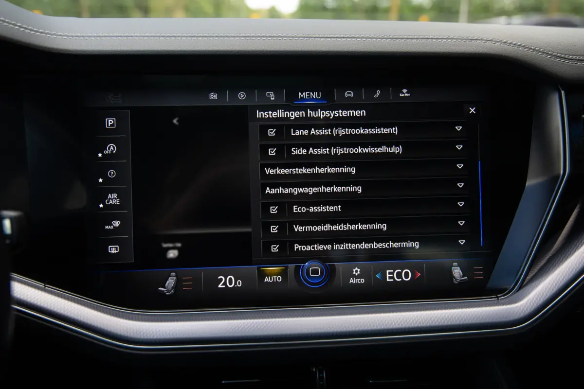 4.0 TDI R-Line 422PK V8 , Panoramadak, Luchtvering, Dynaudio, HUD, Trekhaak