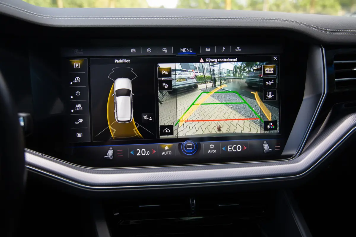 4.0 TDI R-Line 422PK V8 , Panoramadak, Luchtvering, Dynaudio, HUD, Trekhaak