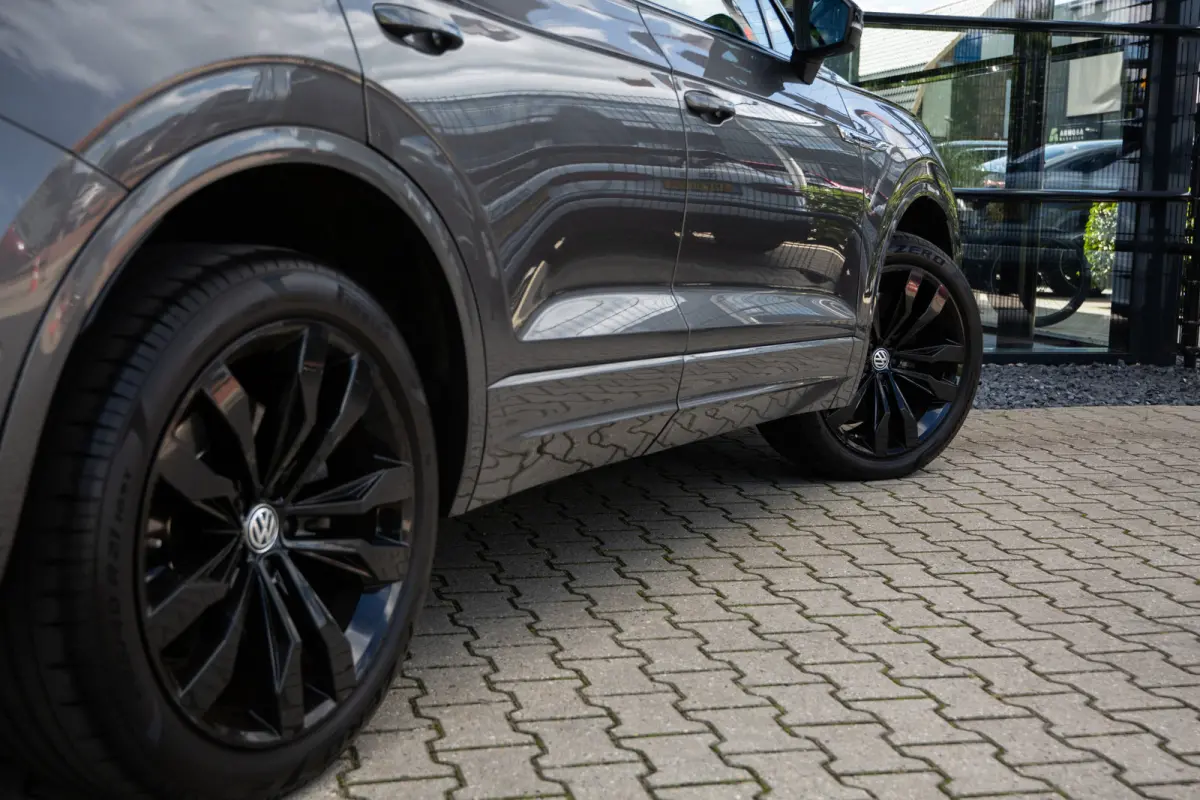 4.0 TDI R-Line 422PK V8 , Panoramadak, Luchtvering, Dynaudio, HUD, Trekhaak