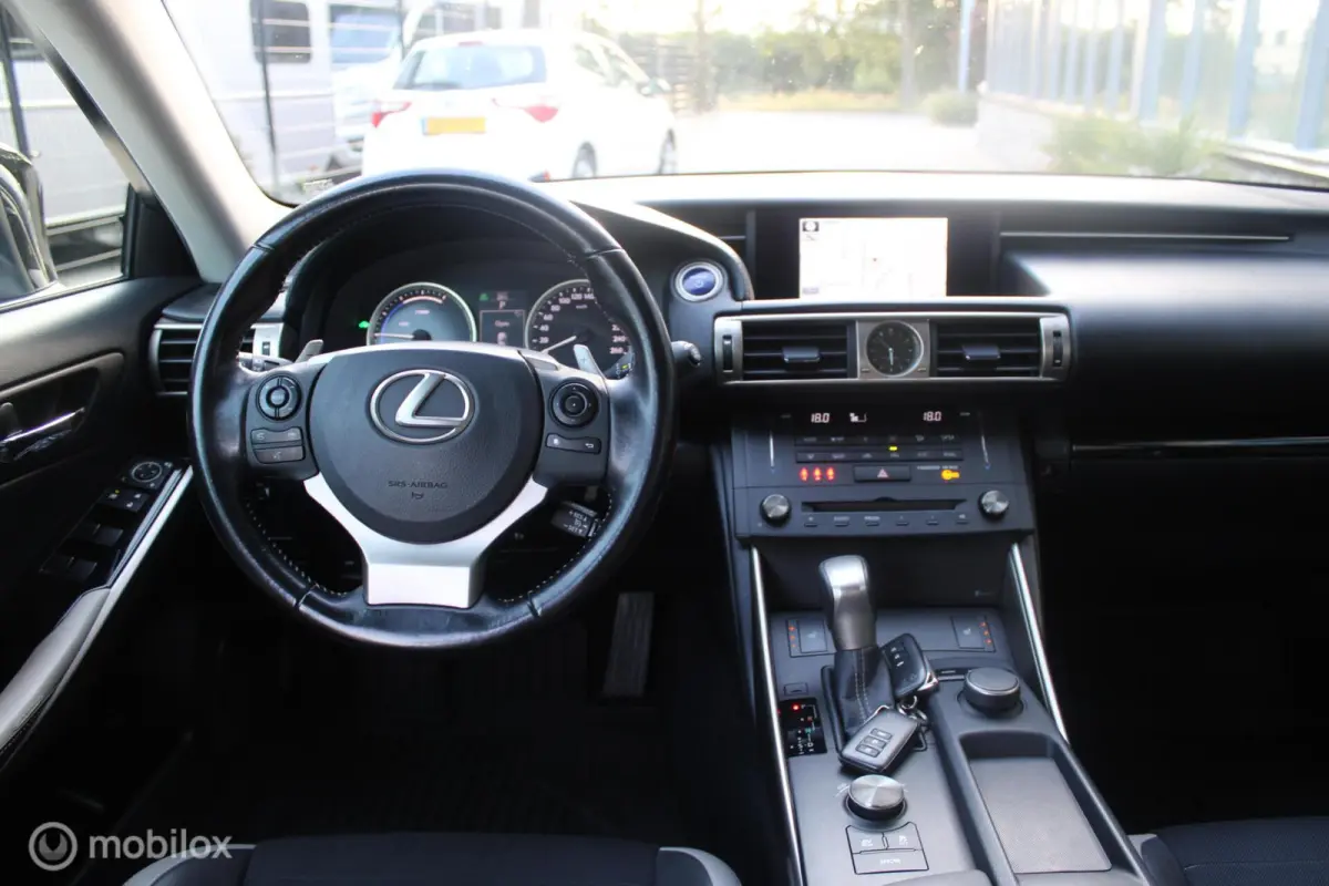 300h Sport Edition NL Auto Boekjes | BTW Auto | Half Leer |