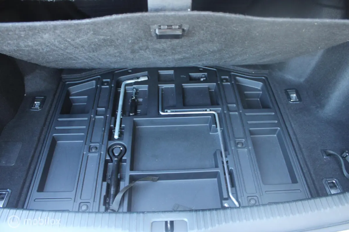 300h Sport Edition NL Auto Boekjes | BTW Auto | Half Leer |