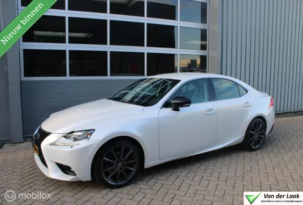 300h Sport Edition NL Auto Boekjes | BTW Auto | Half Leer |