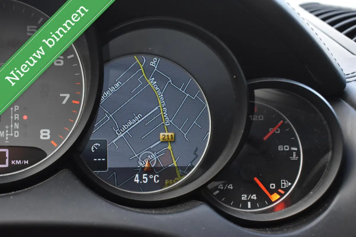 4.8 V8 S PANORAMADAK/LEDER/XENON/NAVI/STOELVW/ETC.!
