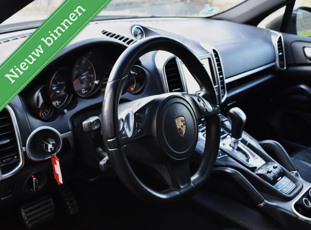 4.8 V8 S PANORAMADAK/LEDER/XENON/NAVI/STOELVW/ETC.!