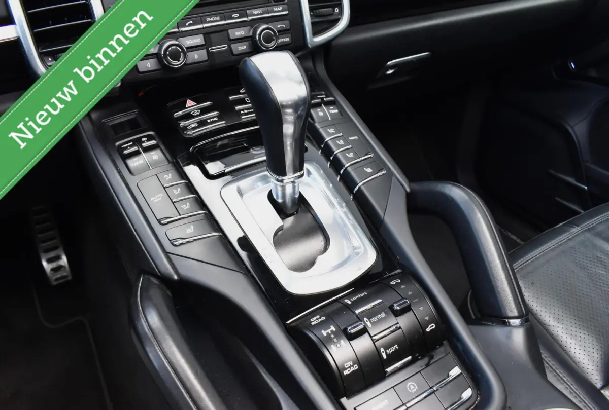 4.8 V8 S PANORAMADAK/LEDER/XENON/NAVI/STOELVW/ETC.!