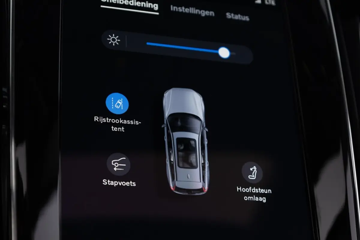 T8 Plug-in Hybrid AWD Plus Dark | LEDER | PANORAMADAK !